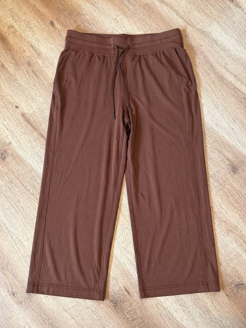 Lululemon Brown Wide Leg Crop Pants Size 12 Drawstring Stretch